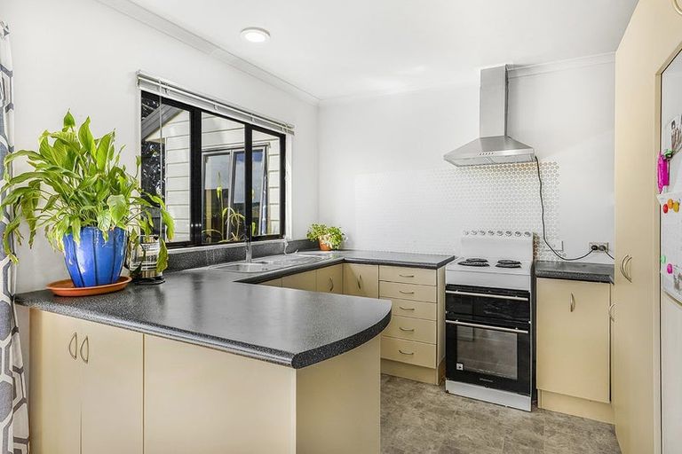 Photo of property in 2 Whinfell Lane, Nawton, Hamilton, 3200