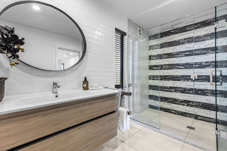 Photo of property in 6 Waitikiri Square, Parklands, Christchurch, 8083