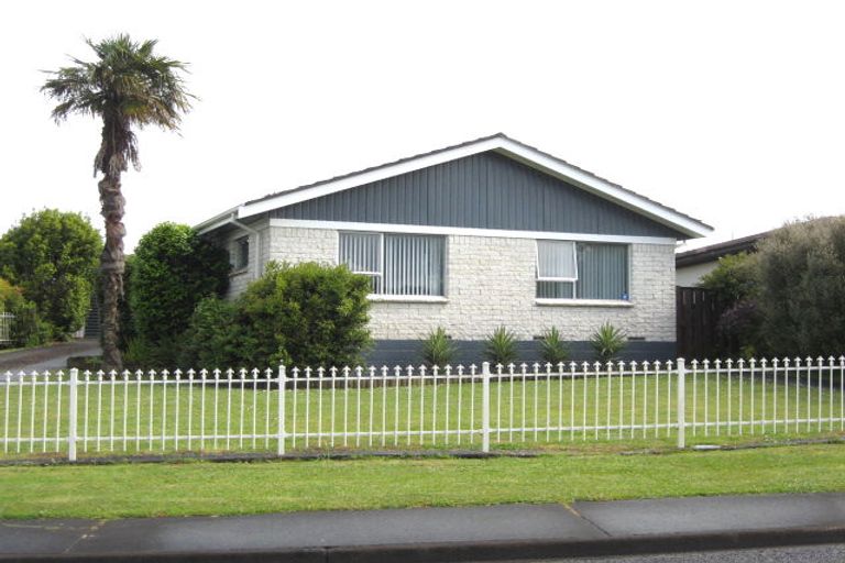 Photo of property in 13 Tatariki Street, Rosehill, Papakura, 2113