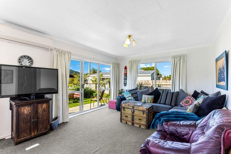 Photo of property in 13a Bentinck Street, Wallaceville, Upper Hutt, 5018