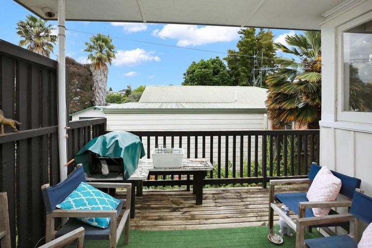 Photo of property in 62 Mount View Road, Melville, Hamilton, 3206