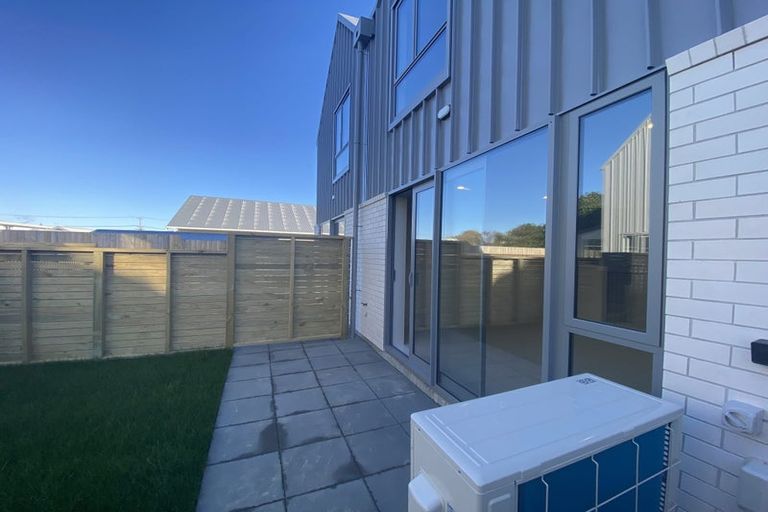 Photo of property in 2/130 Richmond Street, Petone, Lower Hutt, 5012