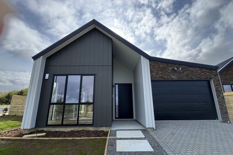 Photo of property in 1 Wagyu Lane, Karaka, 2580