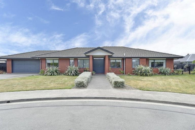 Photo of property in 6 Hampstead Close, Rangiora, 7400