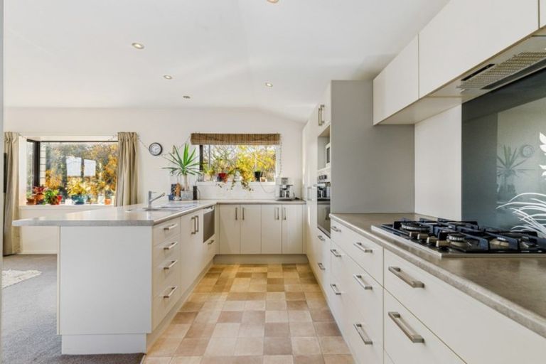 Photo of property in 9 Ludlow Place, Parklands, Christchurch, 8083