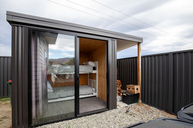 Photo of property in 6 Willoughby Place, Clyde, 9330