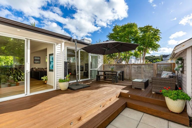 Photo of property in 18 Colin Grove, Hutt Central, Lower Hutt, 5010