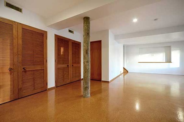 Photo of property in 74 Queen Street, Northcote Point, Auckland, 0627