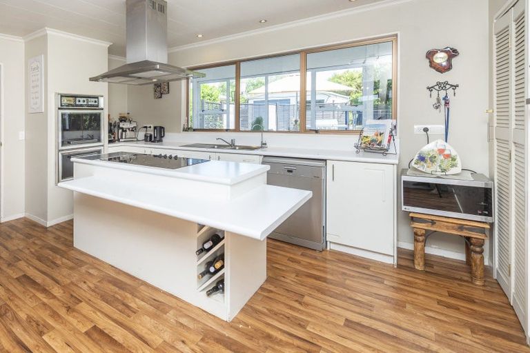 Photo of property in 2 Tirimoana Place, Otamatea, Whanganui, 4501