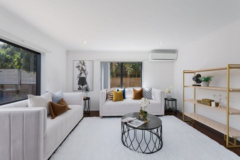 Photo of property in 24 Foundation Place, Glen Eden, Auckland, 0602