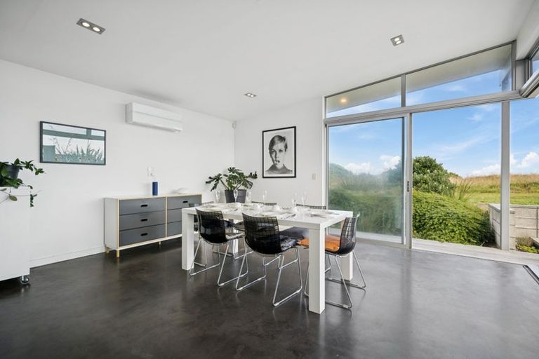 Photo of property in 14 Beachview Grove, Peka Peka, Waikanae, 5391