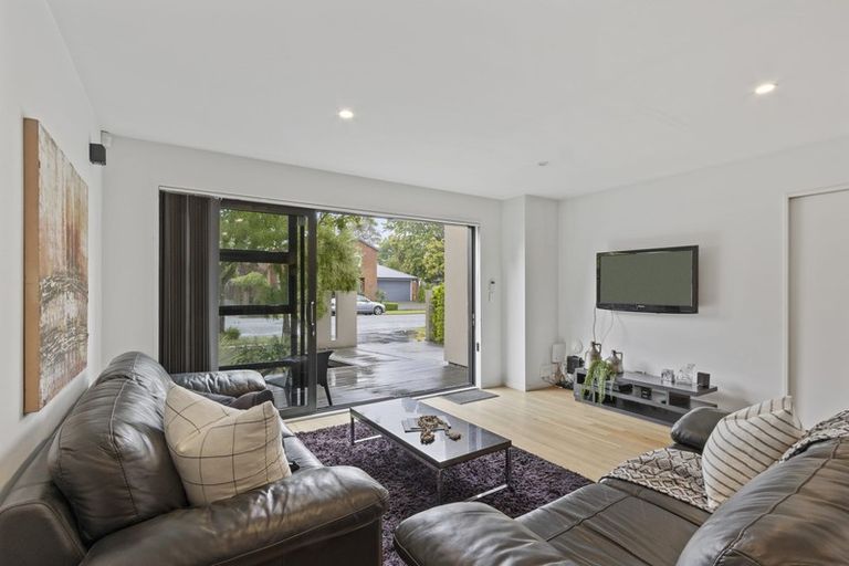Photo of property in 32 Eversleigh Street, St Albans, Christchurch, 8014