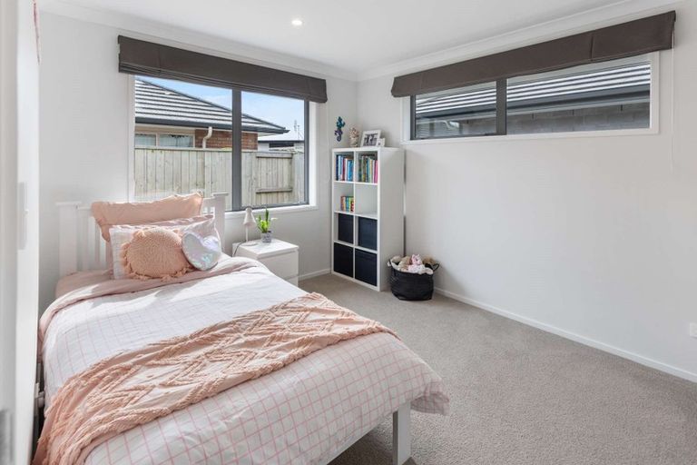 Photo of property in 20 Batty Street, Papamoa Beach, Papamoa, 3118