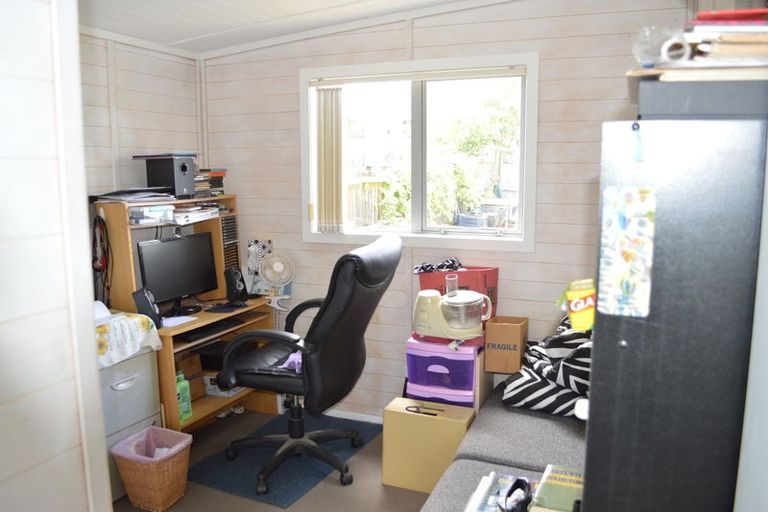 Photo of property in 74 Watt Street, Coromandel, 3506