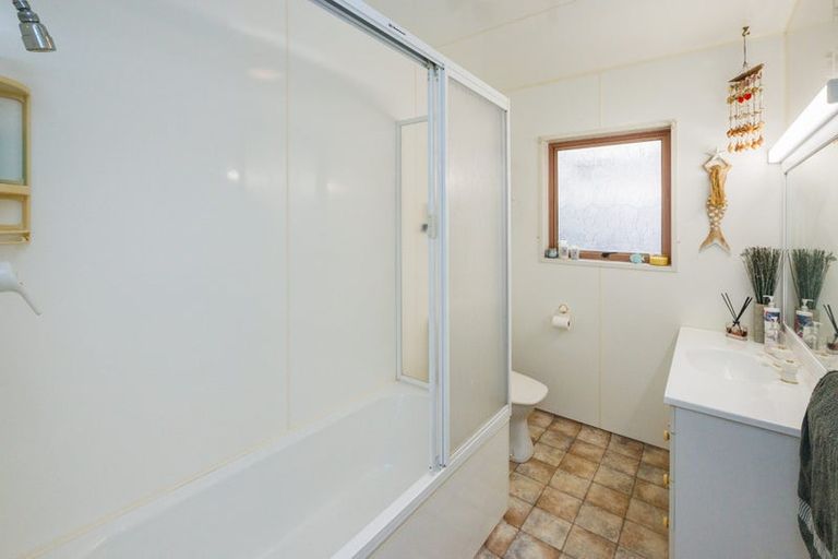 Photo of property in 3 Geraldine Crescent, Cloverlea, Palmerston North, 4412