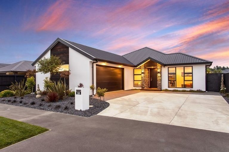 Photo of property in 10 Mckerrow Street, Marshland, Christchurch, 8083
