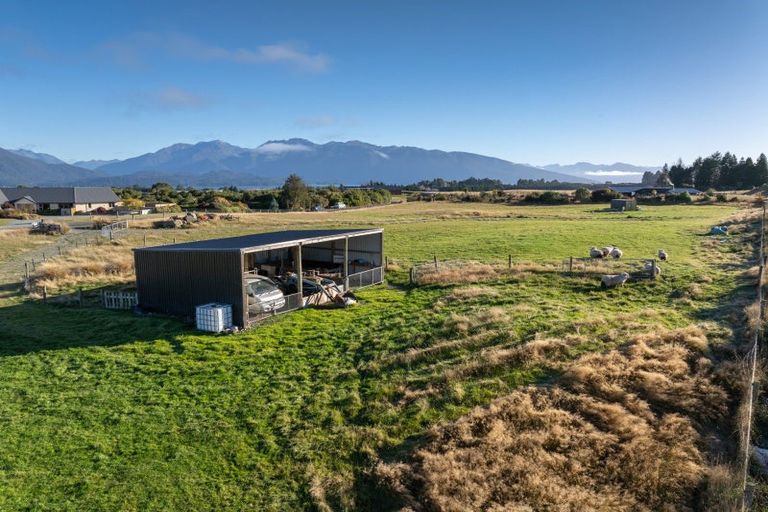 Photo of property in 10 Black Lane, Te Anau, 9672