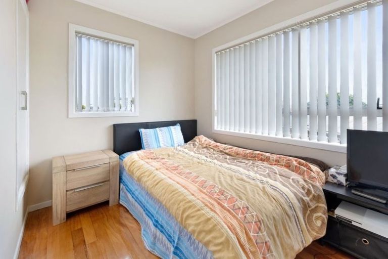 Photo of property in 14 Kohinoor Avenue, Mangere, Auckland, 2022