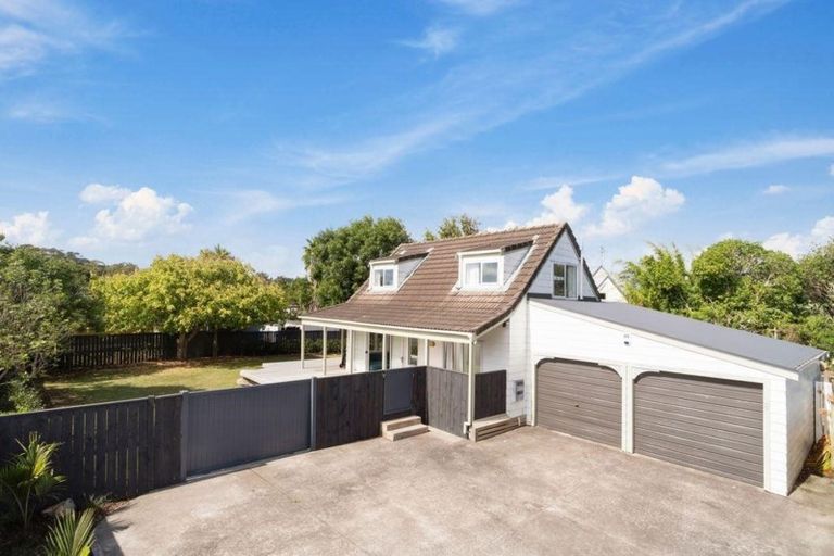 Photo of property in 9 Rheingold Place, Huapai, Kumeu, 0810
