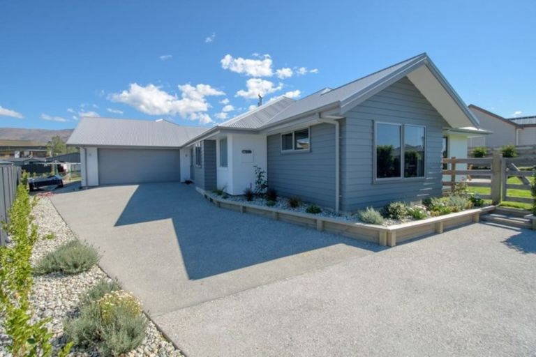 Photo of property in 49 Ferry Lane, Mount Pisa, Cromwell, 9383