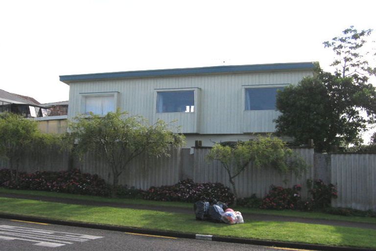 Photo of property in 34 Bucklands Beach Road, Bucklands Beach, Auckland, 2012