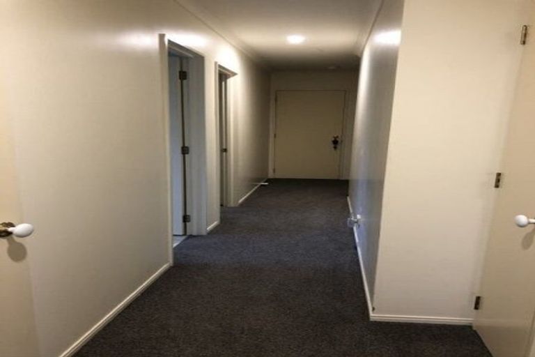 Photo of property in 7 Checkerberry Court, Henderson, Auckland, 0612
