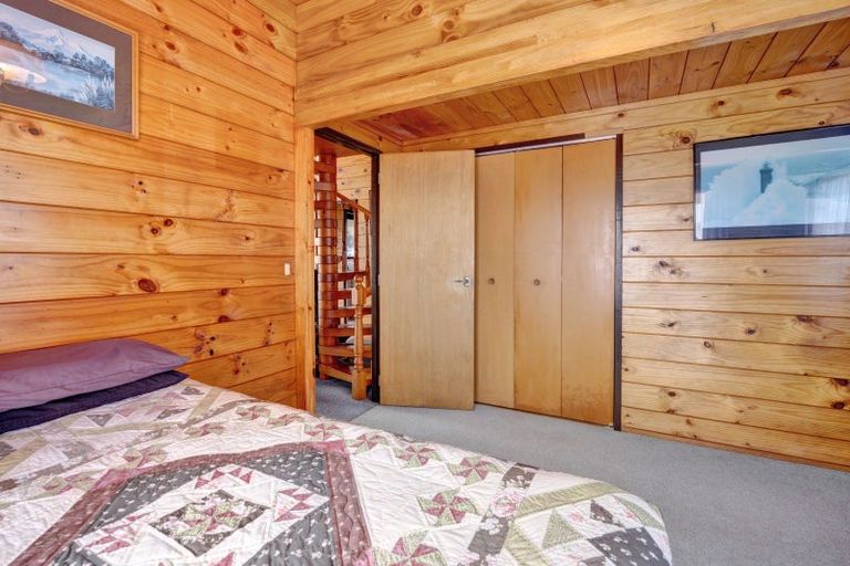 Photo of property in 5 Dieffenbach Street, Opunake, 4616