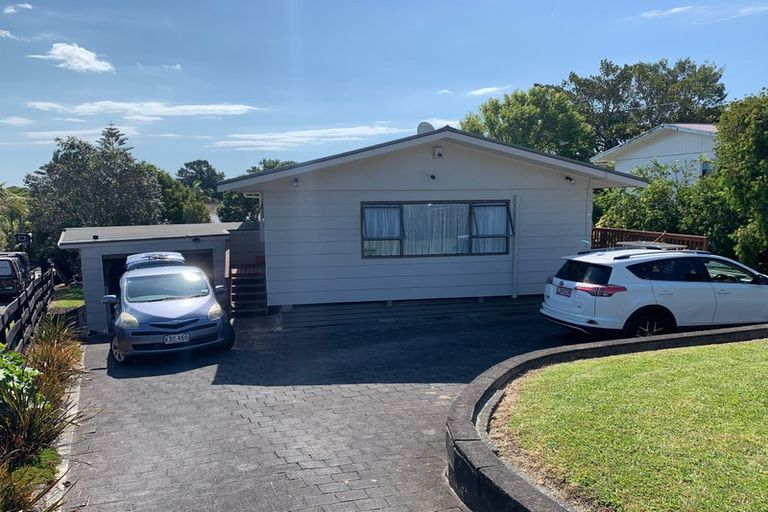 Photo of property in 59 Brian Crescent, Stanmore Bay, Whangaparaoa, 0932