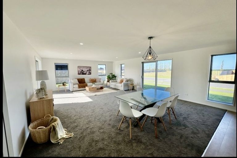 Photo of property in 49 Suffolk Drive, Kirwee, 7571