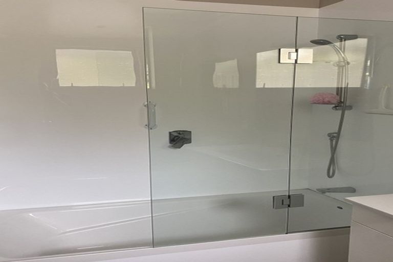 Photo of property in 8 Bushland Grove, Paparangi, Wellington, 6037