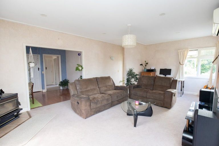 Photo of property in 11 Darlington Street, Ngatea, 3503