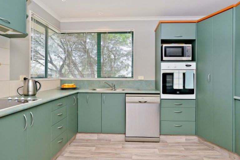 Photo of property in 39 Cairns Crescent, Rototuna, Hamilton, 3210