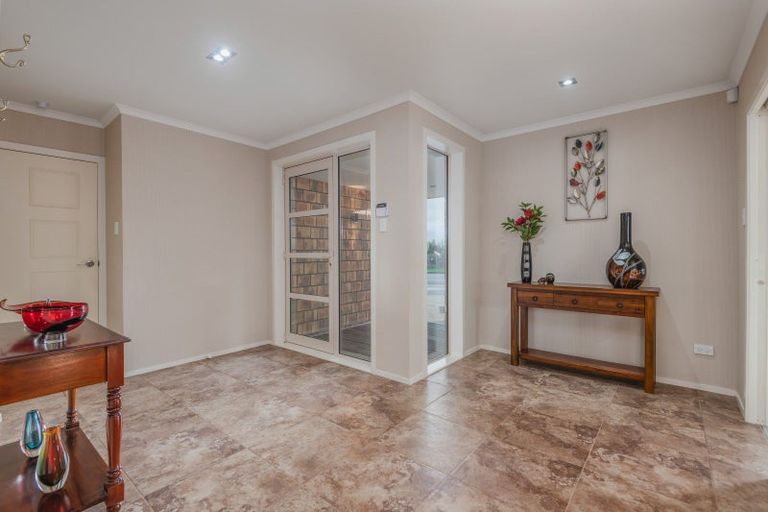 Photo of property in 39 Pukepapa Road, Marton, 4710