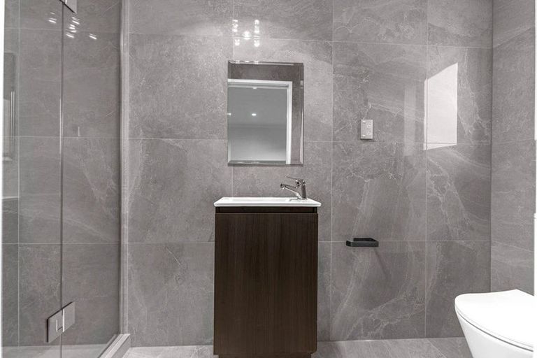 Photo of property in 10c White Road, Manurewa, Auckland, 2102