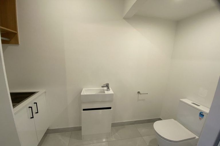 Photo of property in 37 Aviation Street, Takanini, 2112