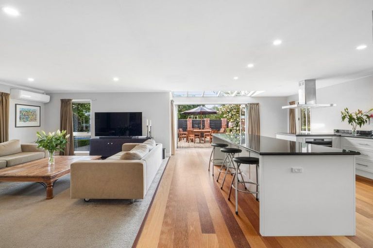 Photo of property in 86 Stanleys Road, Harewood, Christchurch, 8051