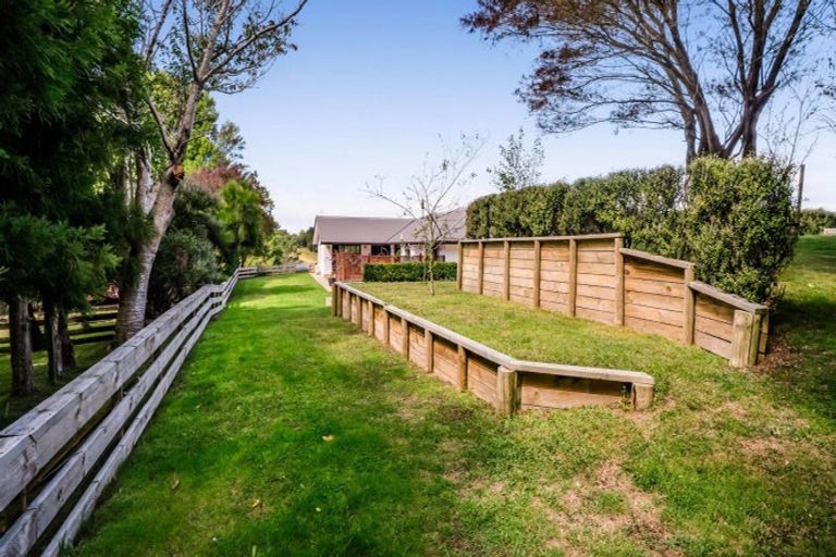 Photo of property in 90 Ridgewood Drive, Ridgewood, New Plymouth, 4371