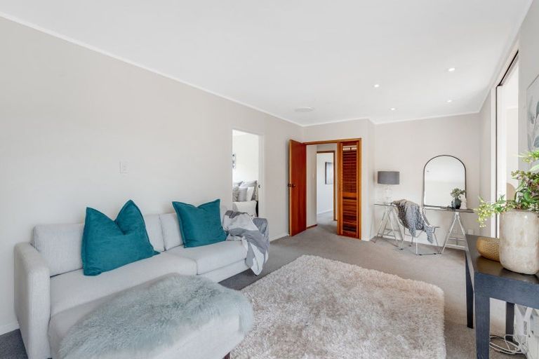 Photo of property in 22 Andrea Place, Sunnyhills, Auckland, 2010