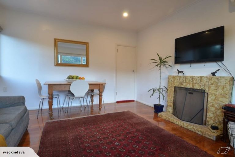 Photo of property in 8 Berkshire Avenue, Wilton, Wellington, 6012