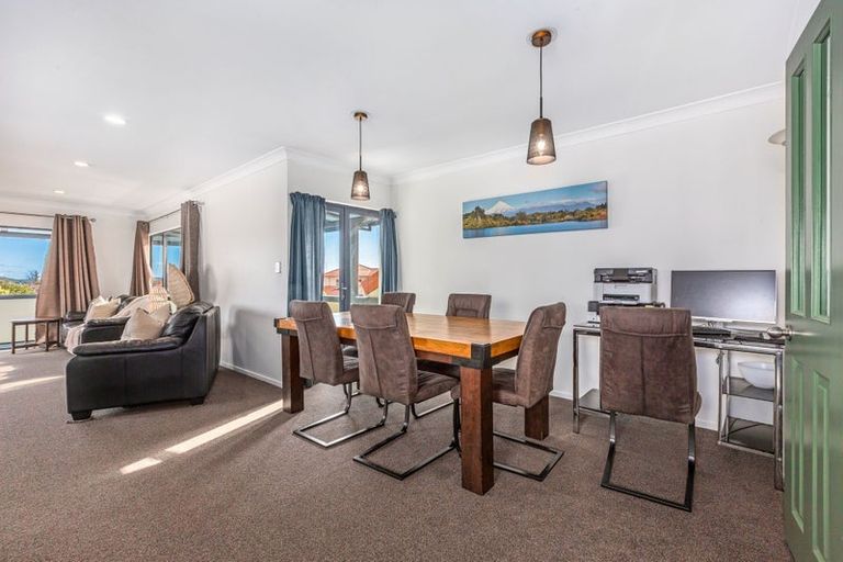 Photo of property in 125 Eskdale Road, Papakowhai, Porirua, 5024