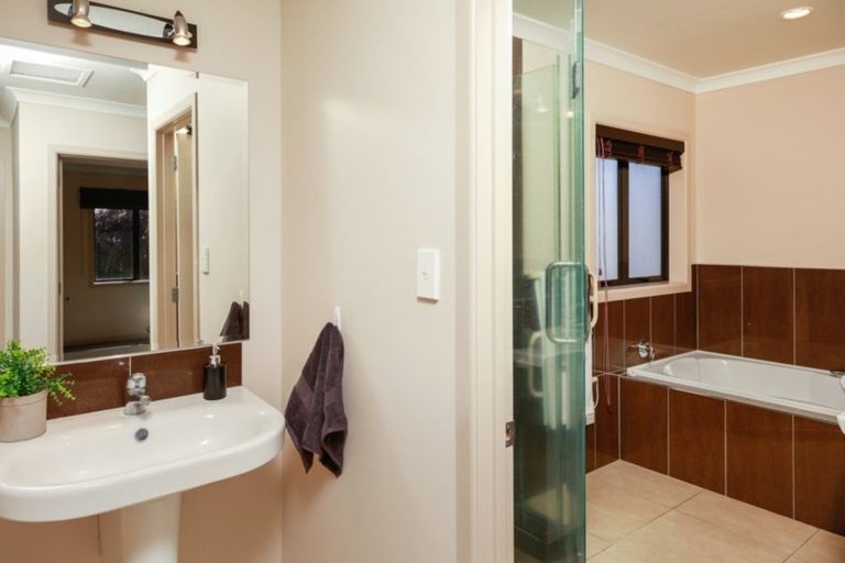 Photo of property in 50 Barrington Drive, Huntington, Hamilton, 3210