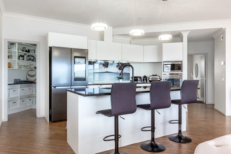 Photo of property in 34 John Burke Drive, Aotea, Porirua, 5024