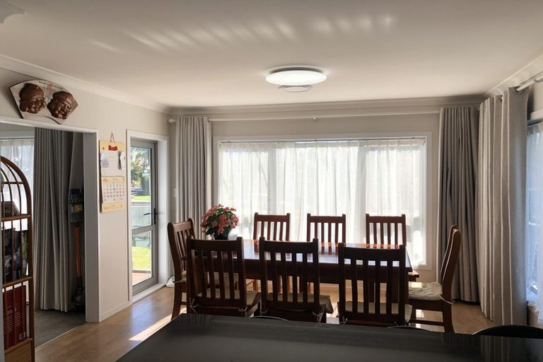 Photo of property in 194 Bleakhouse Road, Mellons Bay, Auckland, 2014