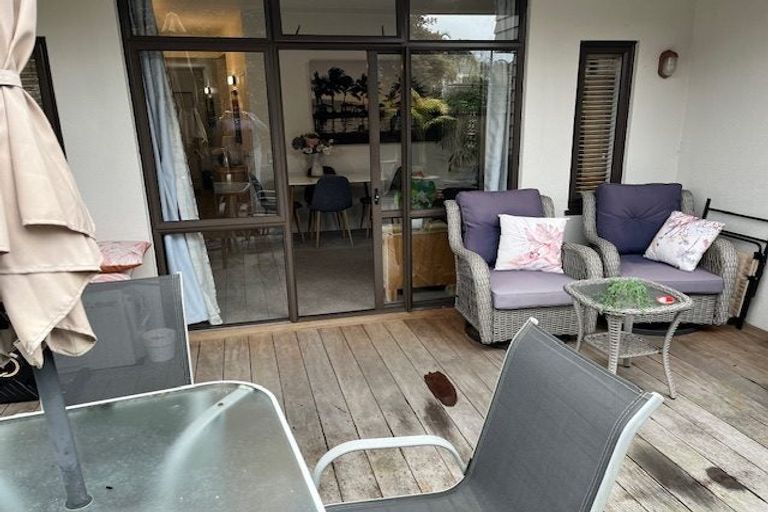 Photo of property in The Grange, 39/92 Bush Road, Albany, Auckland, 0632