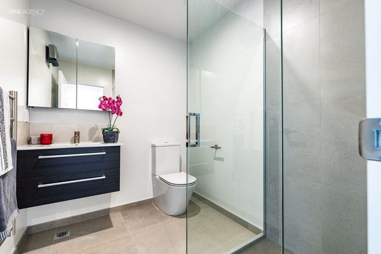 Photo of property in 11/27 New Brighton Road, Shirley, Christchurch, 8061