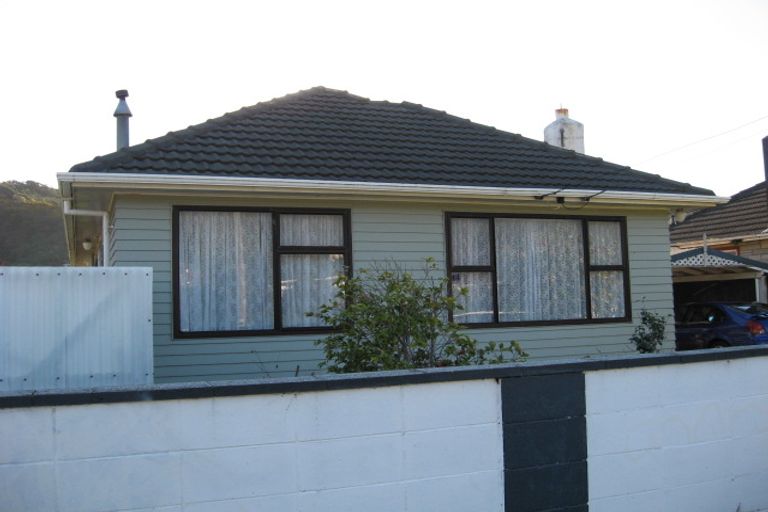 Photo of property in 43 Donnelley Drive, Wainuiomata, Lower Hutt, 5014