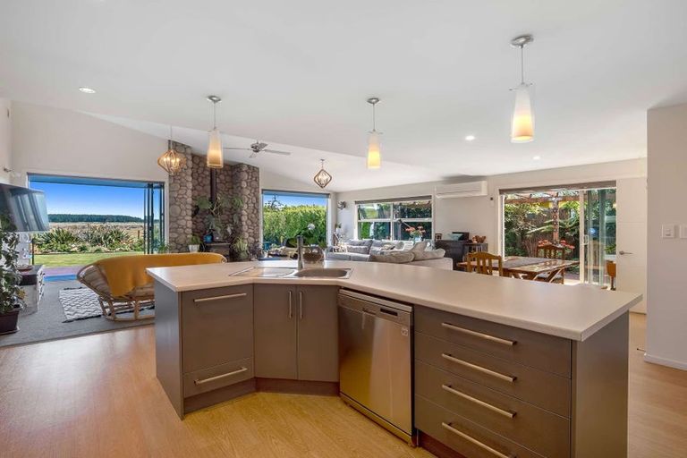 Photo of property in 79 Dunns Avenue, The Pines Beach, 7630