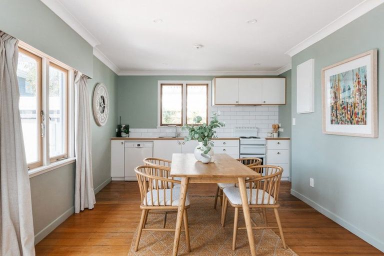 Photo of property in 77 Ngatai Road, Otumoetai, Tauranga, 3110