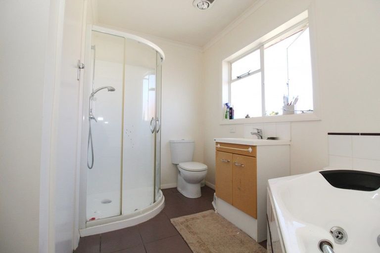 Photo of property in 1 Price Street, Waimate, 7924