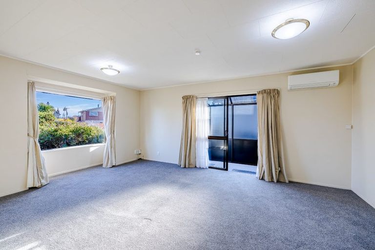 Photo of property in 11a Royal Crescent, Saint Kilda, Dunedin, 9012